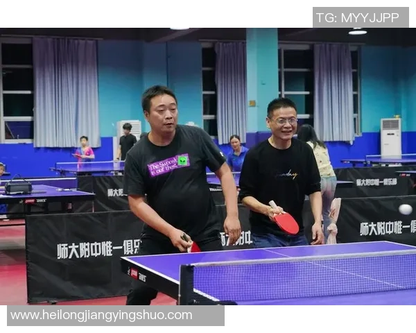 深圳乒乓球队的团队协作之道：凝聚力与默契的完美结合